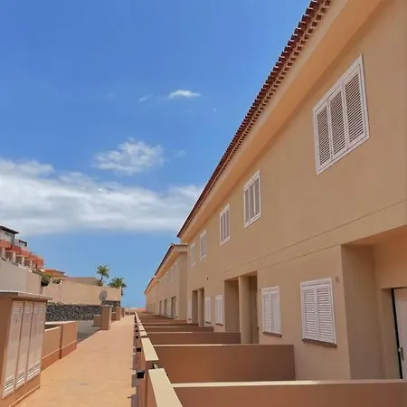 Wonderful Ocean View Townhouse! Ac! Parking! Pa01 *