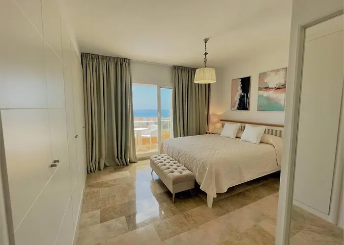 Wonderful Ocean View Townhouse! Ac! Parking! Pa01 *